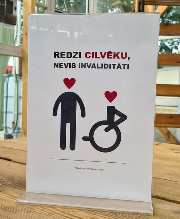 redzi cilvēku!