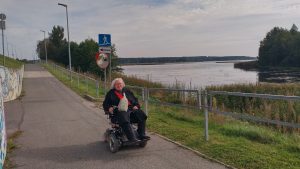 Rita pie ezera Brīvības gatves tuvumā