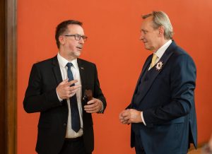 Ivars Balodis sarunājās ar Zigfrīdu Muktupāvelu